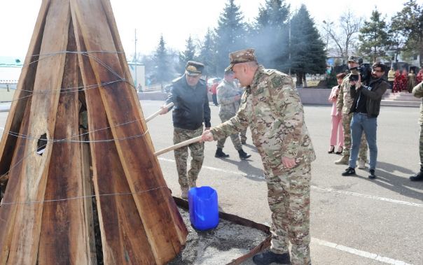 Hərbi prokuror Xanlar Vəliyev Şuşa və Xankəndidə hərbçilərlə görüşüb