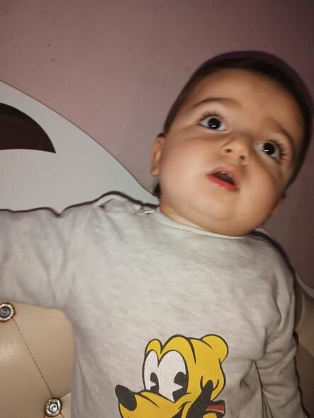 İki yaşlı Raulun anası: "Gün ərzində 3-4 dəfə epilepsiyası tutur" - FOTO