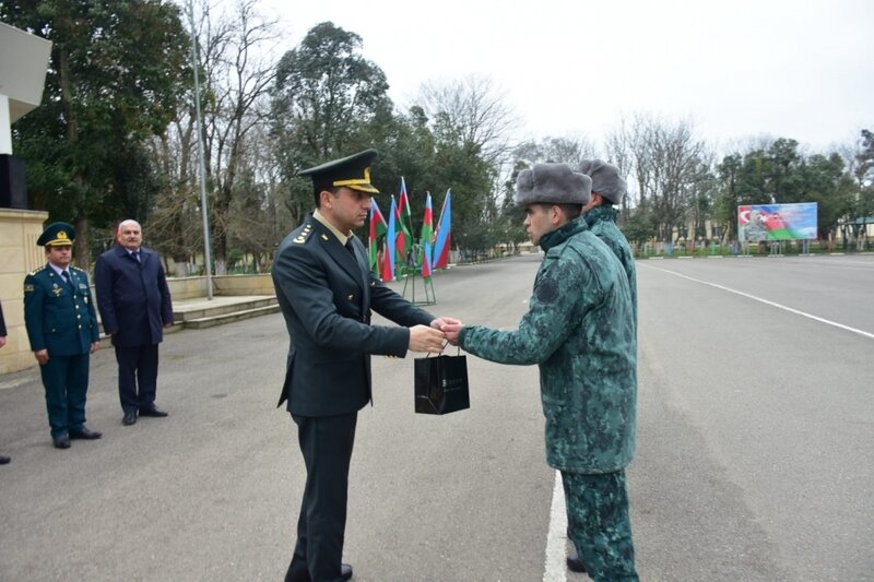 Hərbi Prokurorluq işçiləri Novruz bayramı ilə əlaqədar hərbi hissələrdə olublar