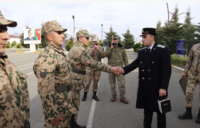 Hərbi Prokurorluq işçiləri DİN-in yüksək rütbəli vəzifəli şəxsləri ilə birgə hərbi hissələrdə olublar