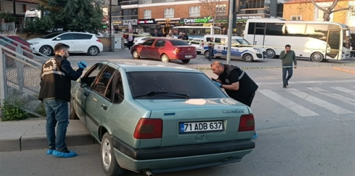 Qan donduran HADİSƏ: Maşın sürərkən boğazını kəsdi!