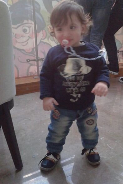 Atası atıb, babası müalicəsi üçün mal-qarasını satıb: Elnurun dəstəyə ehtiyacı var - FOTO