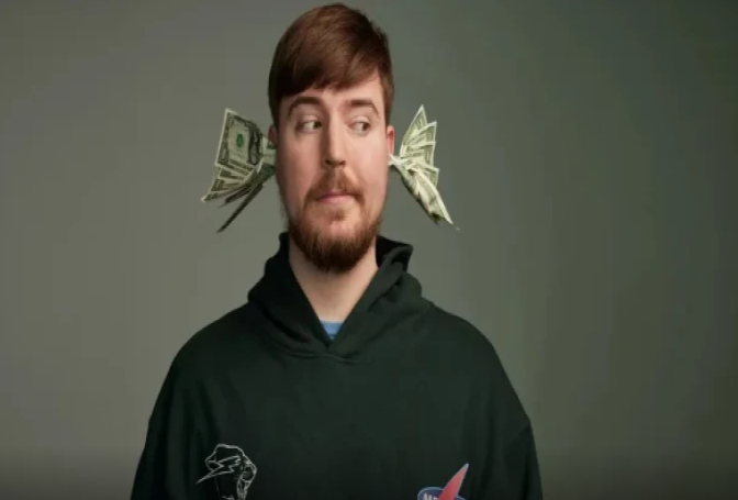 Məşhur bloqqer 5 köhnə video yaydı: Bir MİLYON DOLLAR QAZANDI