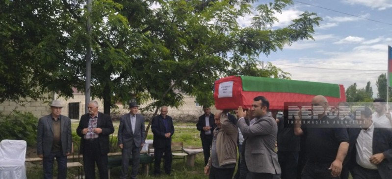 Tərtərdə Birinci Qarabağ müharibəsinin şəhidi Ədalət Əliyev dəfn edilib