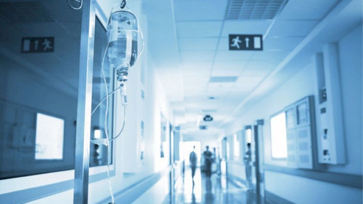 Bakıda avtomobillə vurulan qadının beli sındı