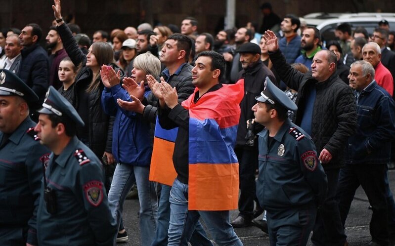 "Ermənistandakı "Vətən naminə Tavuş" hərəkatının post uğrunda mübarizədir" - Politoloq