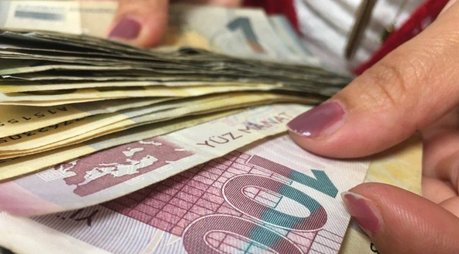 Müəllimlər üçün ŞAD XƏBƏR - Bu halda 1300 manat maaş alacaqlar