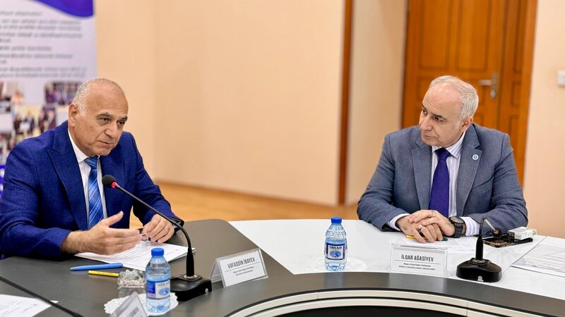 Jurnalistlər "İnsan hüquqları aylığı" çərçivəsində keçirilən təlimdə iştirak ediblər - FOTOLAR