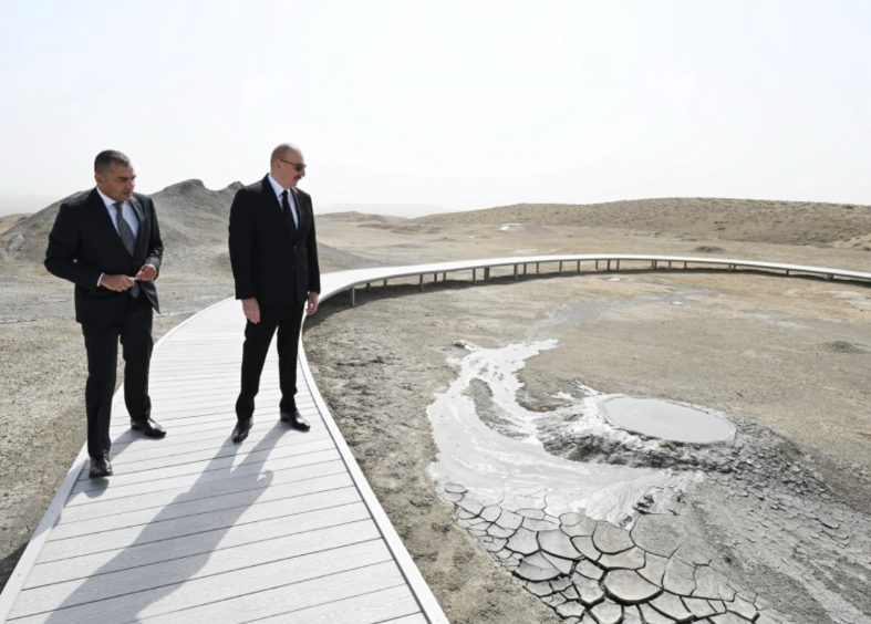 İlham Əliyev Palçıq Vulkanları Turizm Kompleksinin açılışında