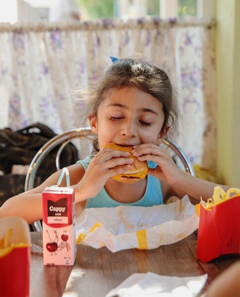 "McDonald's Azərbaycan" 44 günlük Vətən müharibəsi qazilərinin övladları üçün yay düşərgəsində istirahət təşkil edib - FOTO