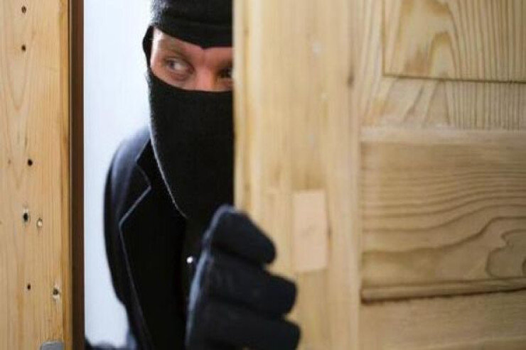 Yasamalda kosmetoloji marketdən OĞURLUQ - Nələr apardılar?