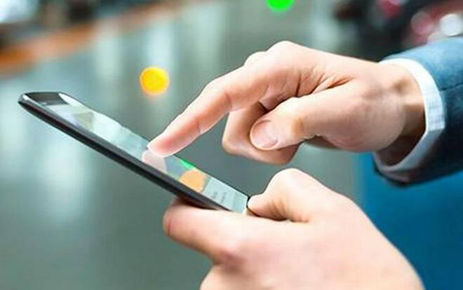 Azərbaycanda mobil telefonlar güdülür? - Həbs olunan var