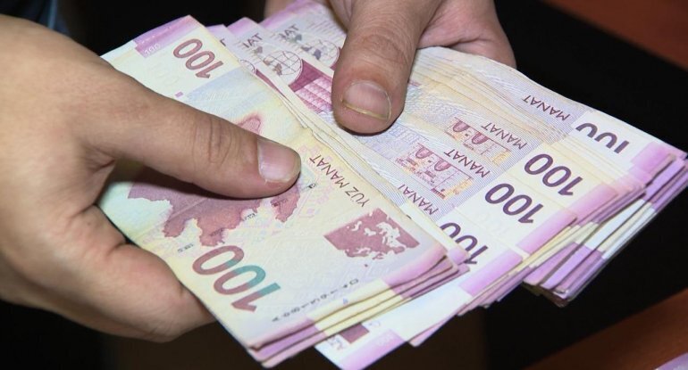 16 yaşına çatmayanlarla nişanlanan şəxsləri 2 000 manat cərimə və həbs gözləyir