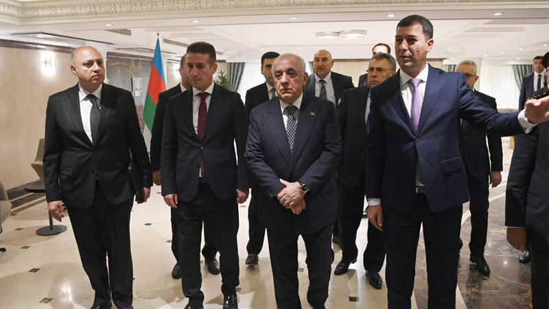 Əli Əsədov Azərbaycanın İrandakı səfirliyində olub