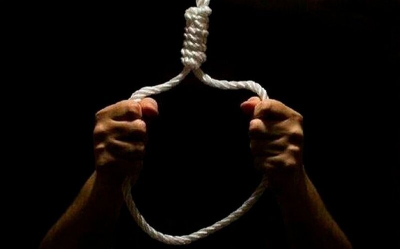 Bakıda 38 yaşlı kişi özünü asıb