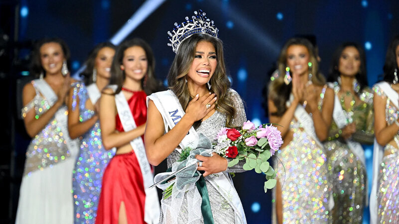 Ordu zabiti ABŞ gözəli seçildi (FOTO)