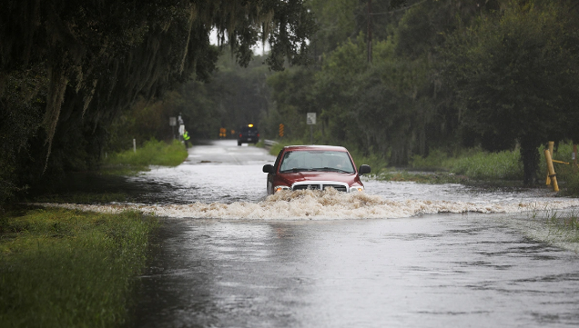 ABŞ-də "Debbi" qasırğası tüğyan edir: Ölənlər var