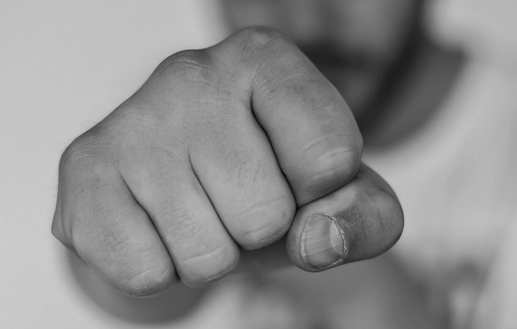 Bakıda 43 yaşlı kişini döyərək ağır xəsarətlər yetirməkdə şübhəli bilinən şəxs saxlanıdlı