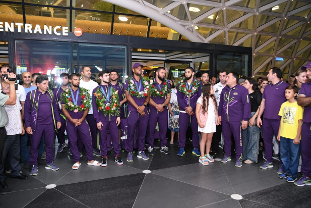 Paris-2024 Yay Olimpiya Oyunlarında çıxış edən idmançılarımız vətənə qayıdıblar