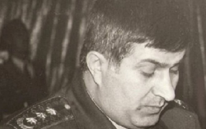 General Nəcməddin Sadıkova "Zəhmət çək, Azərbaycan dilini öyrən!" deyən polkovnik...