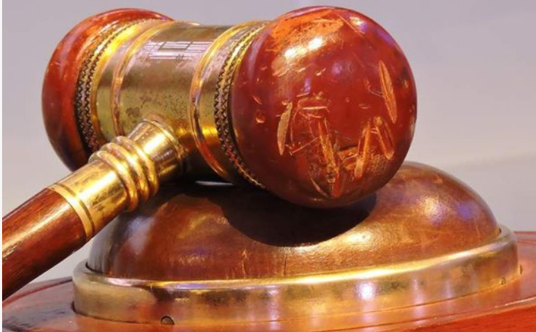 Kraliça II Elizabetin stüardessalarına verdiyi göstərişlər hərraca çıxarılacaq