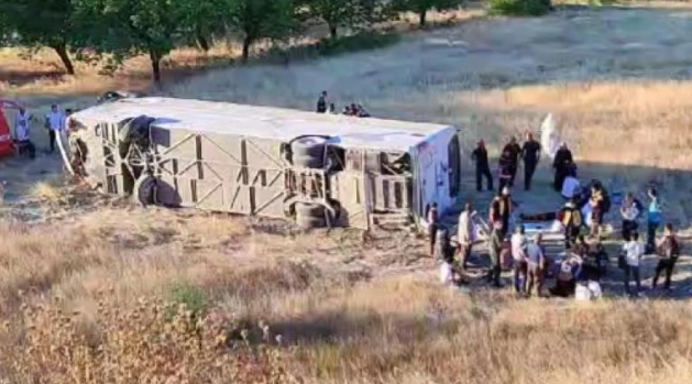 Türkiyədə daha bir avtobus qəzası: 20-dən çox yaralı