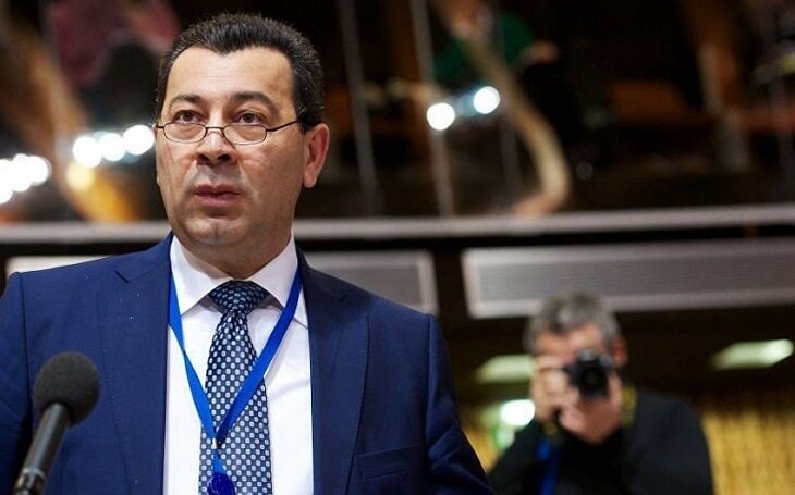 Səməd Seyidov danışdı, yaşlı insanlar ayaqüstə gözlədilər - VİDEO