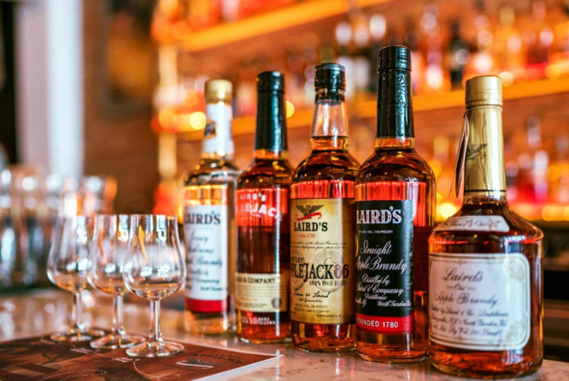 "Zadəgan içkisi"nə artan maraq: Azərbaycanda əhali araqdan imtina edir