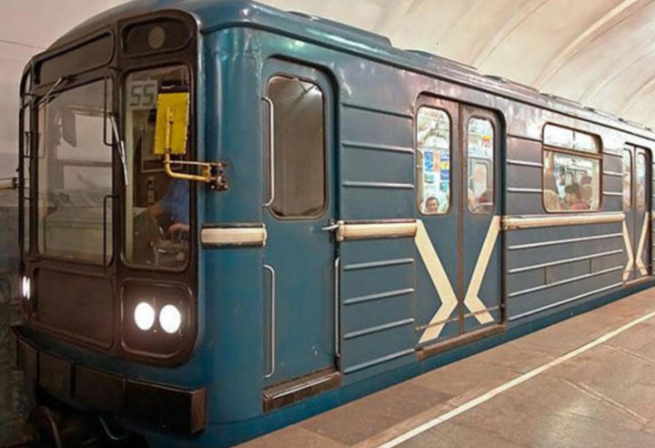 Bakı metrosu köhnə qatarlardan nə vaxt azad olacaq?