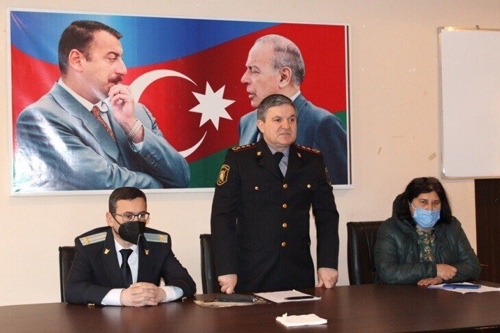 Qaxın polis rəisinin olduğu avtomobil qəza törətdi: bir nəfər ölüb, bir nəfər yaralanıb