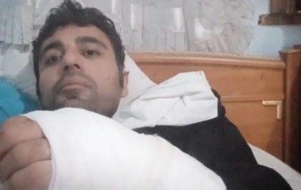 Bakının mərkəzində üç velosipedçi rejissoru vurub qaçdı