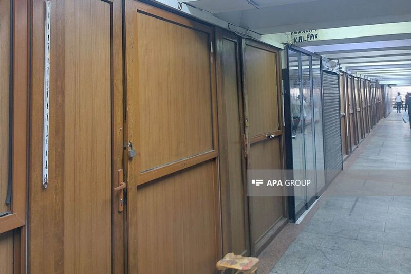 "20 Yanvar" metrosunda mağazalar bağlandı - FOTO