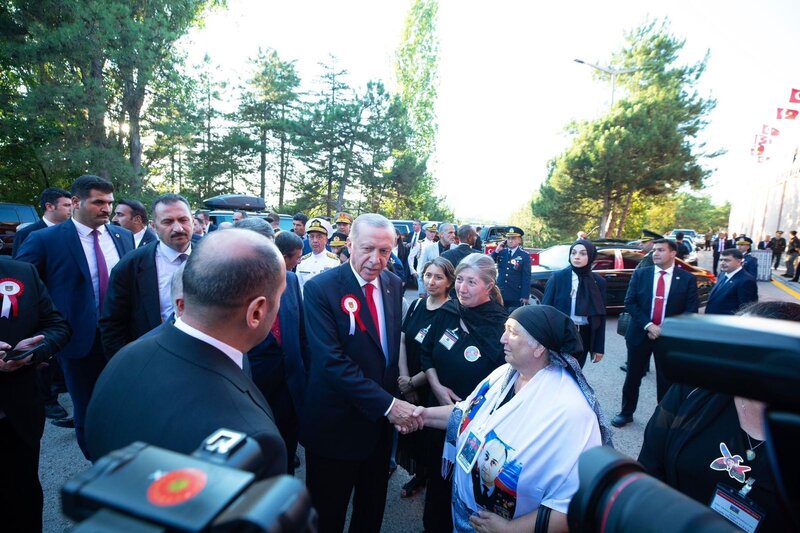 Ərdoğanın şəhid ailələrimizlə görüşündən - Fotolar