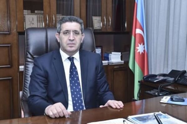 Şöbə rəisi işdən çıxarıldı - Dövlət qurumunu məhkəməyə verdi