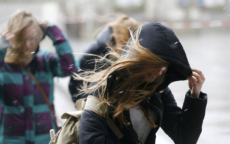 Bölgələrdə güclü külək əsəcək - Xəbərdarlıq