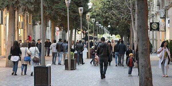 Ukraynalı turist Bakıda rus dilində söyüş söydü, həbs edildi