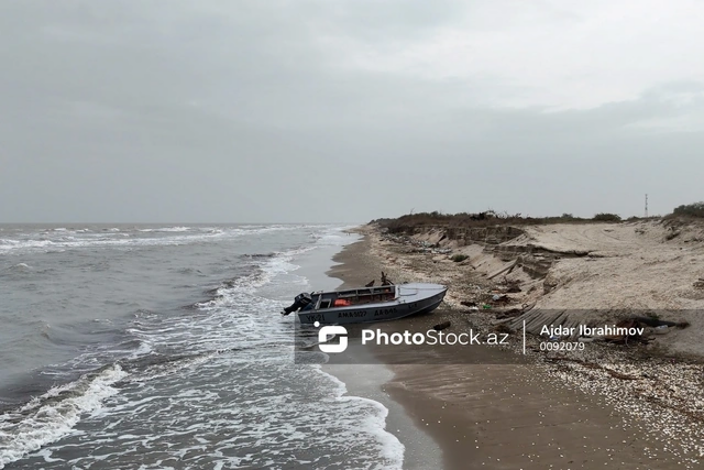 Azərbaycanda 1 sakini olan ada - Hazırda ancaq vəhşi atlar yaşayır - FOTO