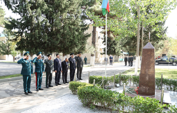 Hərbi prokuror Dövlət Sərhəd Xidmətinin hərbi qulluqçuları ilə görüşüb