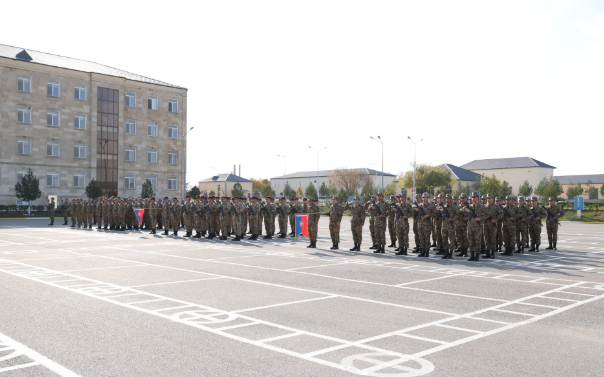 Hərbi prokuror DİN-in Daxili Qoşunlarının hərbi qulluqçuları ilə görüşüb