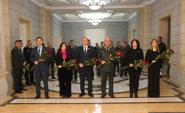 Hərbi Prokurorluqda Ulu Öndər Heydər Əliyevin vəfatının 21-ci ildönümü ilə bağlı anım mərasimi keçirilib