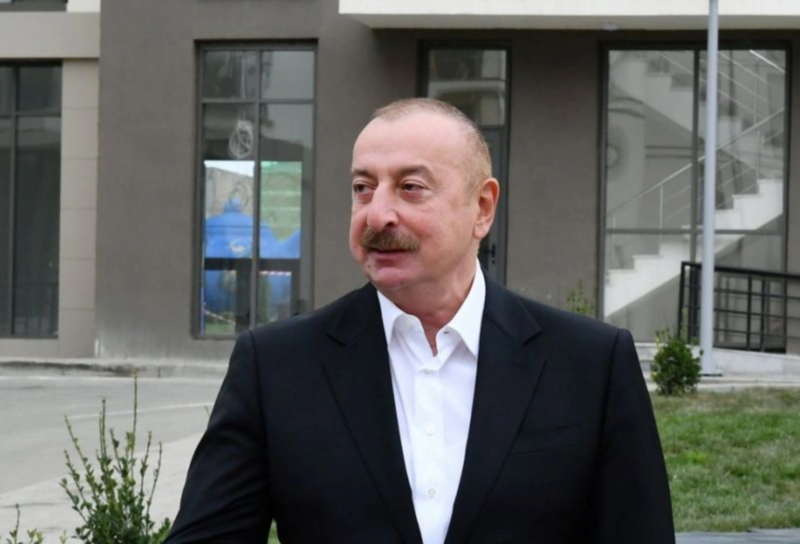 İlham Əliyev Ağdam Muğam Mərkəzində görülən tikinti işləri ilə tanış olub