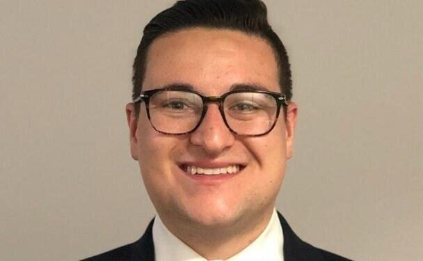 İş yükünün çoxluğu 28 yaşlı bankirin həyatına son qoydu