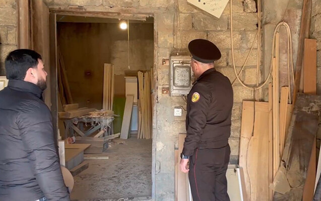 Yanğın təhlükəli taxta sexinin fəaliyyəti dayandırıldı - Video