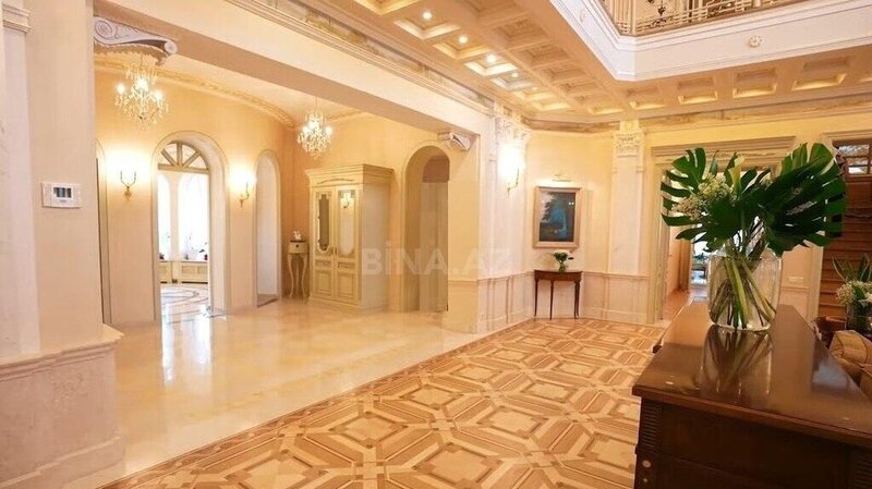 Bakıda fantastik qiymətə malikanə satılır - FOTO