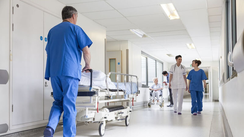 Toyda 51 nəfərin zəhərlənməsi ilə bağlı prokurorluqda araşdırma başladı