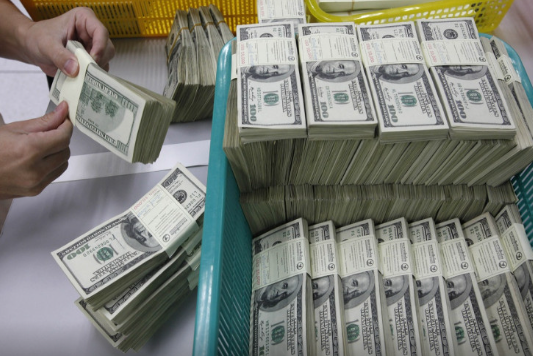 Azərbaycanlı biznesmen 600 milyon dolları necə ələ keçirib? - TƏFƏRRÜATLAR