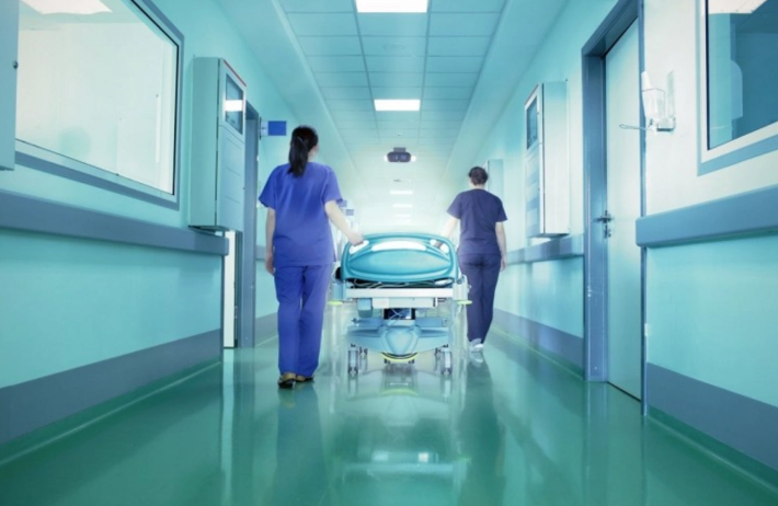 Xaçmazda qəzada yaralanan sürücü ölüb