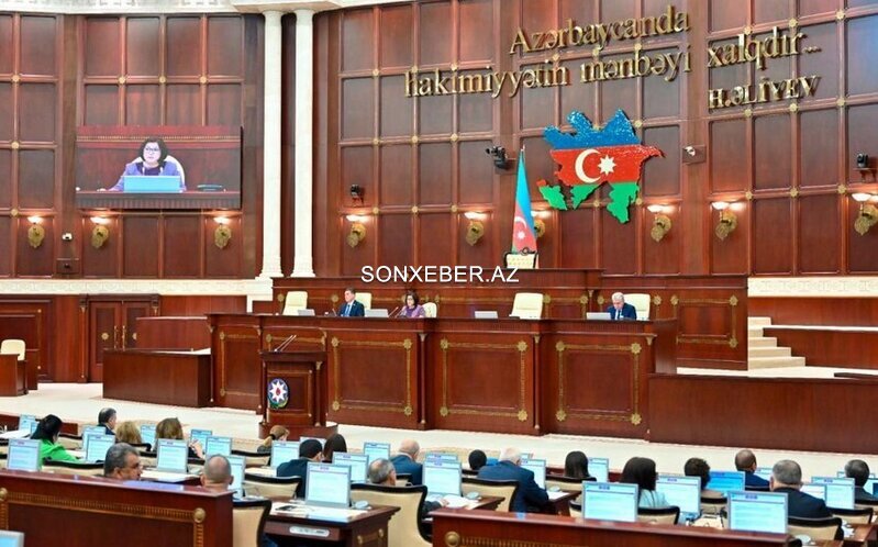 Parlament hərbçilərin ictimai təhlükə törətməyən cinayətləri ilə bağlı dəyişikliyi son oxunuşda qəbul edib