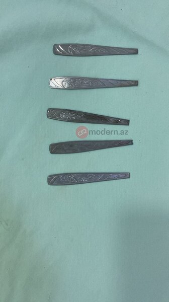 Bakıda bir nəfər 9 ədəd qaşıq uddu (FOTO)