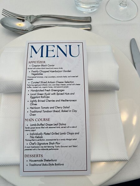 Kral ailəsinə bu yeməklərimiz verildi - Menyu açıqlandı